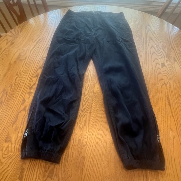 LAST CALL Liverpool 30/10 Women Crop Utility Rich Navy Joggers Pants Zip Ankle - Picture 3 of 14